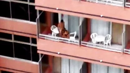 Trabajo de grupo y xvideos negras ricas entrenador de una morena follada en los dos ejes