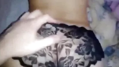 Latina Sexy bellamente folla su coño con un vibrador negras grandes xxx en la cama