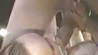 Casero bang de una joven, rubia tetona y su joven, pero sin experiencia negras xxx español de pareja. Ella misma ha de enseñar tio qué y cómo hacerlo.