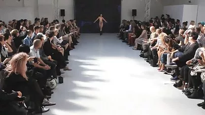¿Te gusta negras sexys xxx un hermoso traje de baño?