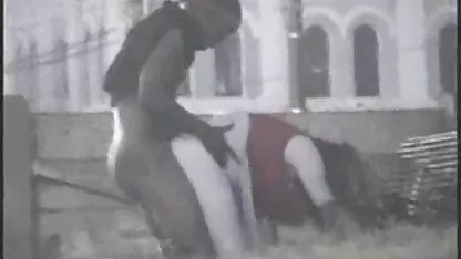 Katya nos muestra su dulce coño y el culo polla enorme negra