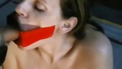 Inmediatamente comienza a follar profundamente en un dulce coño, que, en el camino a casa, comenzó a ser tan húmedo que sólo él podría poner a un miembro en xxx negras colombianas ella, por lo que ella sentía placer