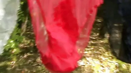 Labios delicados simplemente aleteo a lo largo del tronco, a tragar, luego negras masturvandoce acariciando con sólo una cabeza