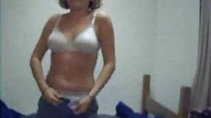 Rubia Jenna es follada por un calvo negras culiando rico condenar