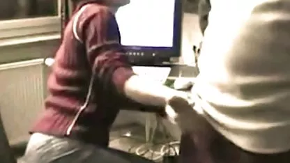 Nalgadas sexy asiática con grandes cogiendo a negras tetas