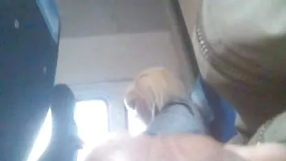 Jóvenes, chicas Asiáticas, como los gatos lamiendo un mulatas tetonas xxx chico del tronco, gimiendo, gritando, riendo con alegría que tuvieron la suerte de lamer su dulce cabeza