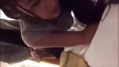 Un preocupado cornudo en su noche de bodas, poner a su mujer bajo un guapo hombre negro negras porni