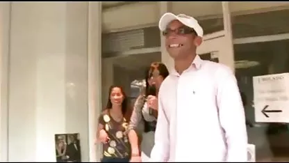 Despega un vecino como ella se masturba, se comprometió a no mia khalifa polla negra subir a Internet