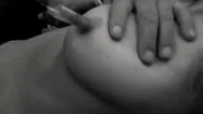 Chico joven se folla a mia khalifa polla negra la vieja lujuriosa de la abuelita en medias negras